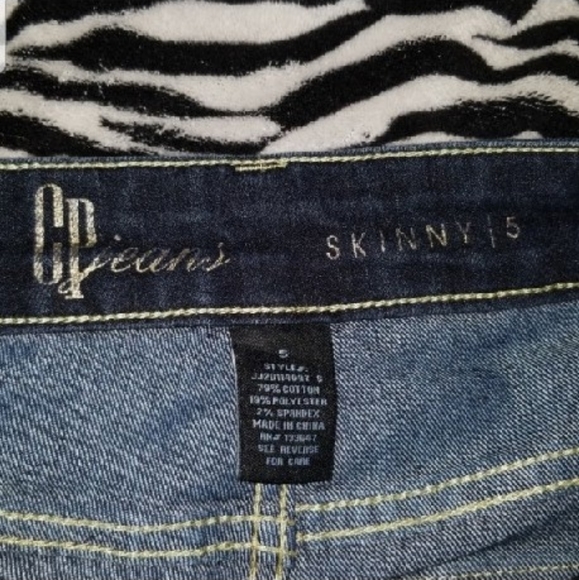 Jeans - Picture 2 of 4